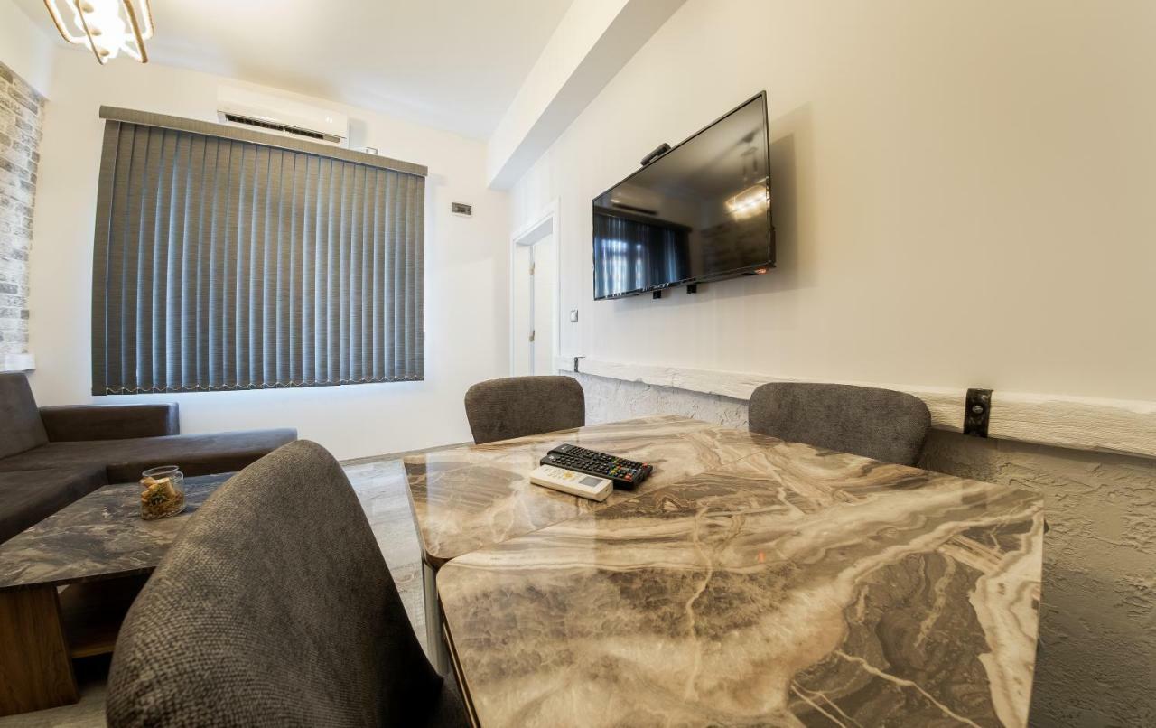 Sofia Downtown Life Apartment Esterno foto